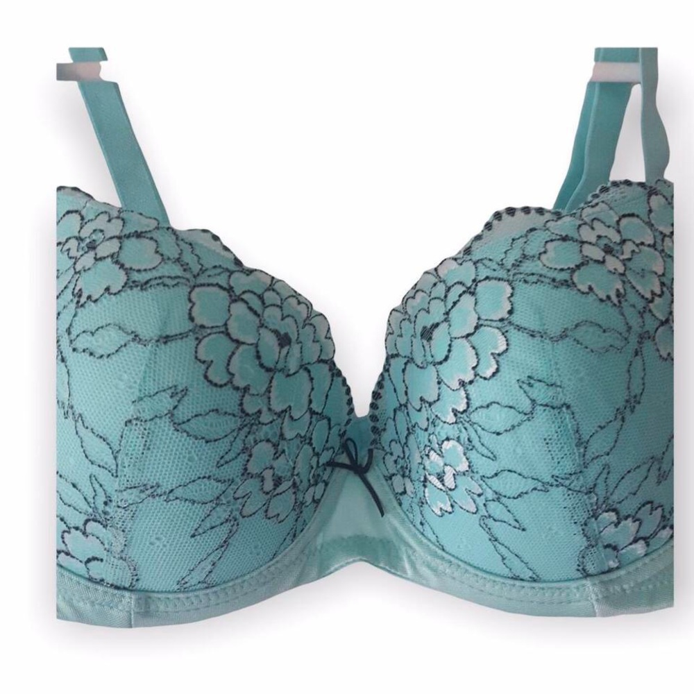 Beautiful Teal Blue Push-up Bra in Design Pattern Large Sizes